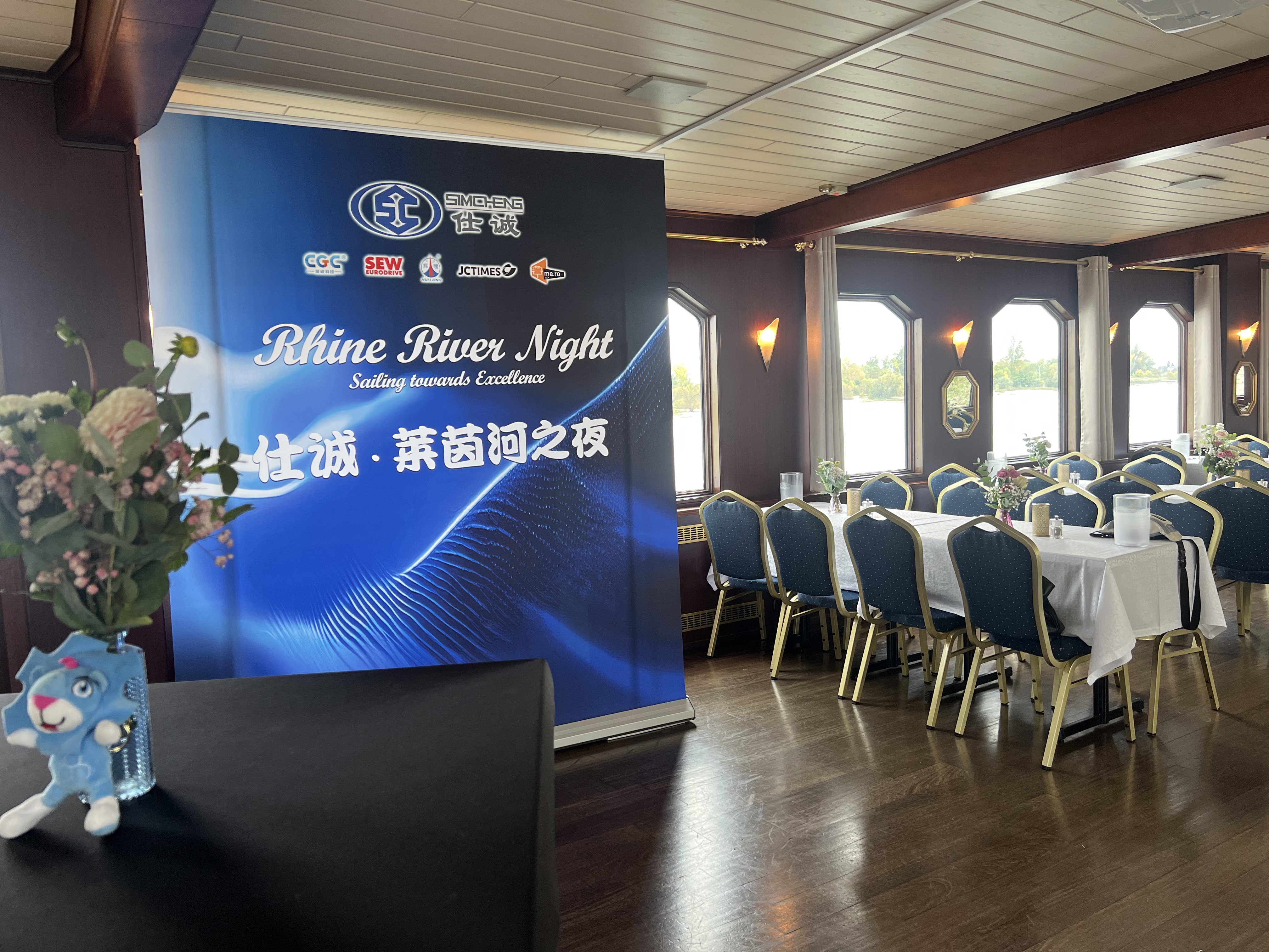 e2fb3863-4ff8-4e67-b116-850dad3406bb.jpg e2fb3863-4ff8-4e67-b116-850dad3406bb.jpg